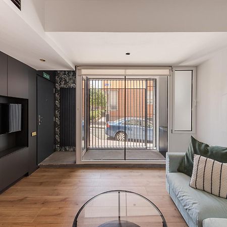 Apartamento De Diseno En Caleido Madrid Exterior photo